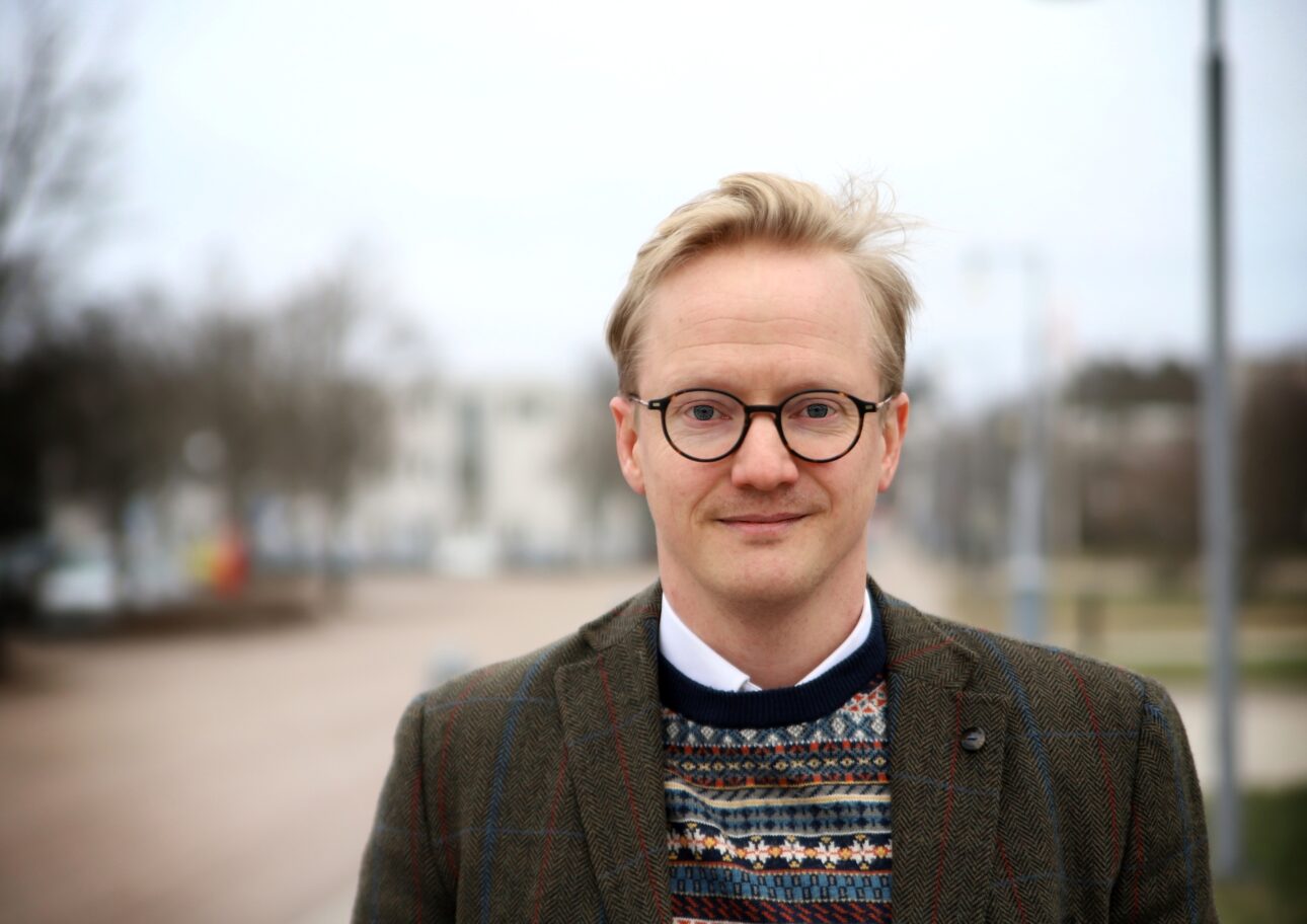 Porträttbild på Tor Arnison